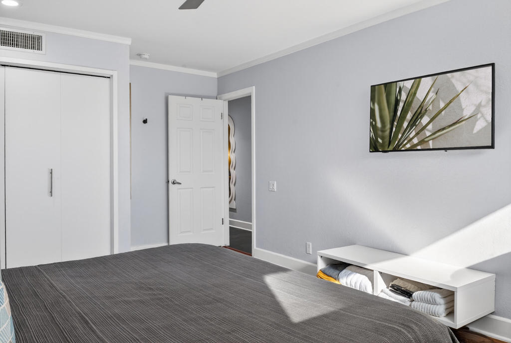 Smoketree Racquet Cl - Residential