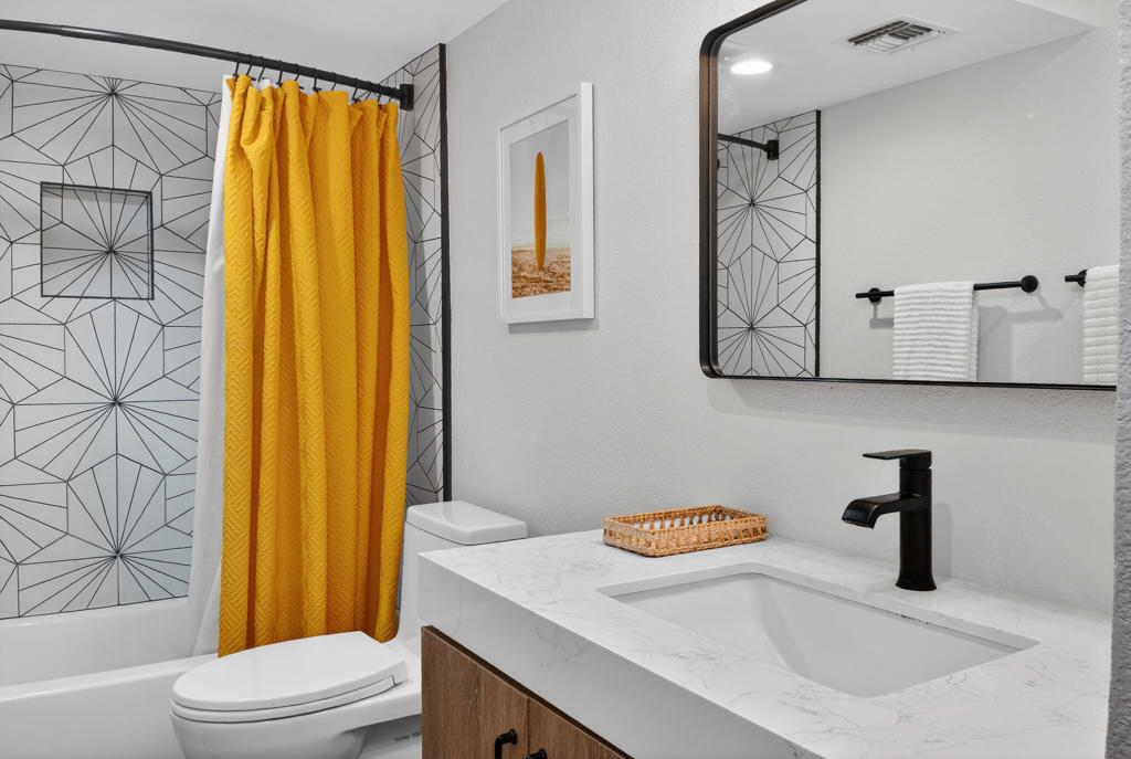 Smoketree Racquet Cl - Residential