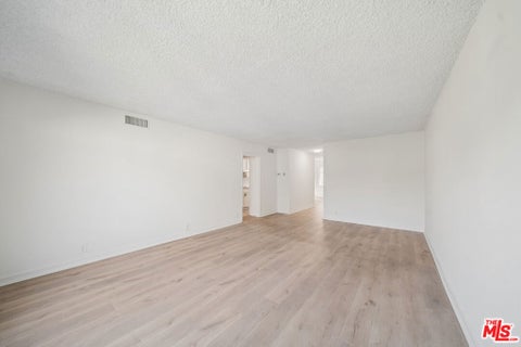 Photo of 250 N Almont Drive #6, Beverly Hills, CA 90211 (MLS # 26934439)
