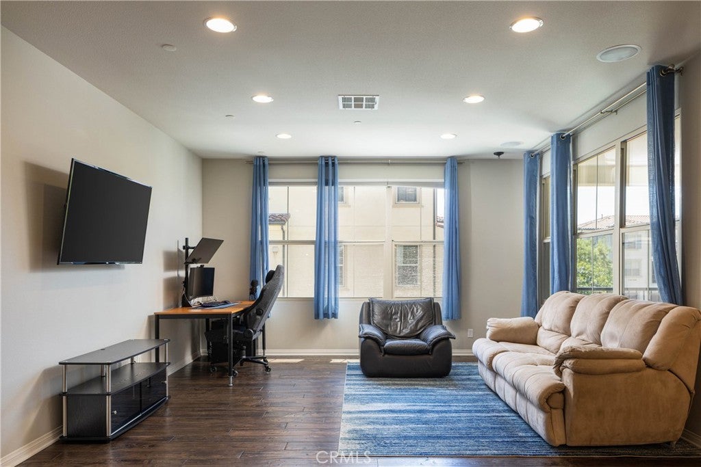 63 Origin, Irvine CA 92618 - Photo 8