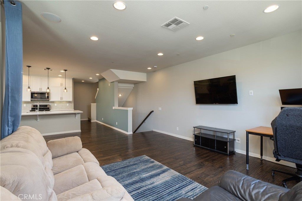 63 Origin, Irvine CA 92618 - Photo 9