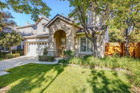 Photo of 2764 Hageman Court, San Jose, CA 95125 (MLS # ML82038714)