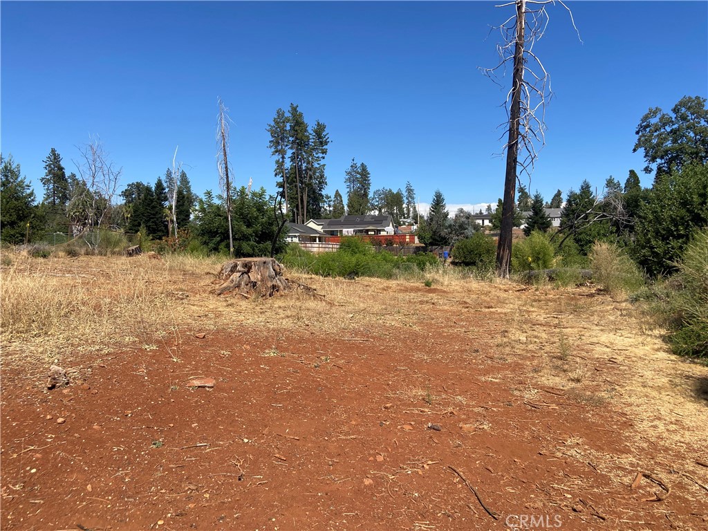 Situated on half an acre in a prime west side location, this special vacant lot offers both convenience and value with water already paid for saving the buyer thousands! Just minutes from a park, shopping, and more, this property previously had two units and features two septic tanks (condition unknown), providing added potential and flexibility for your next build or investment. Don’t miss out on this rare opportunities!