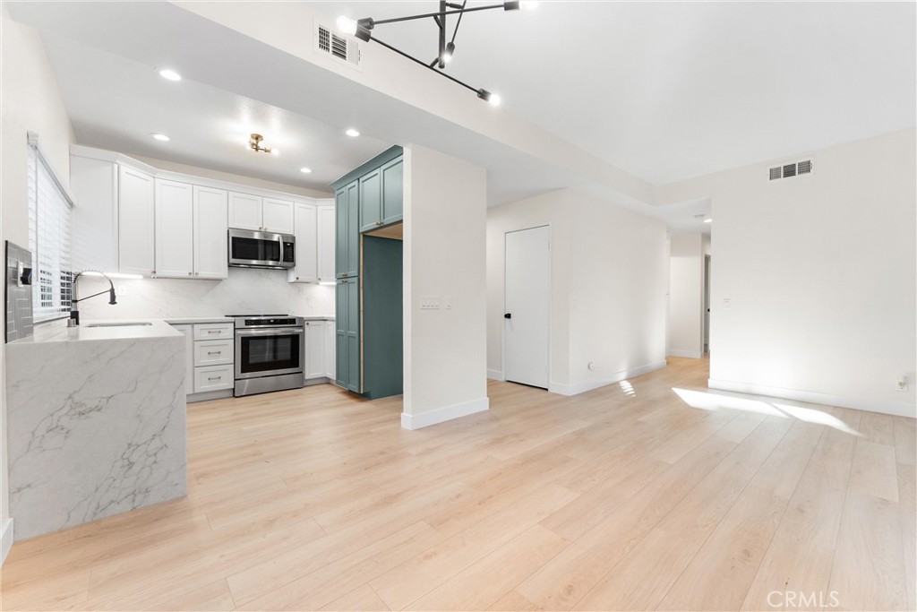 Silvertide (BST) - Residential Lease