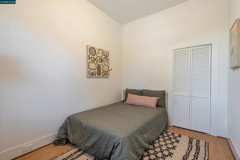 WEST OAKLAND - Residential