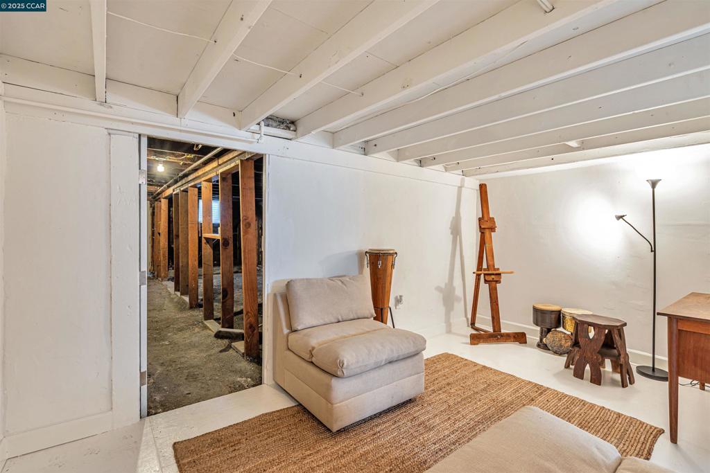 WEST OAKLAND - Residential