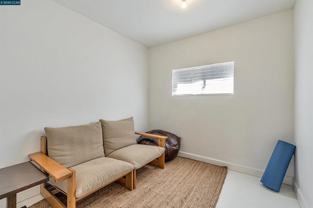 WEST OAKLAND - Residential