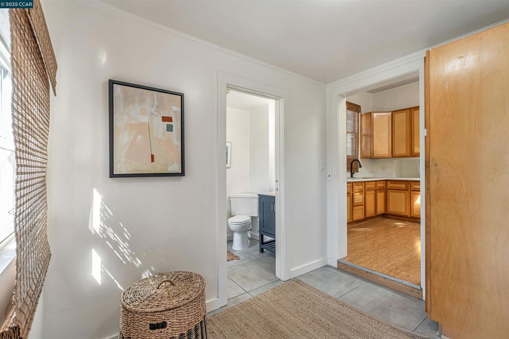 WEST OAKLAND - Residential