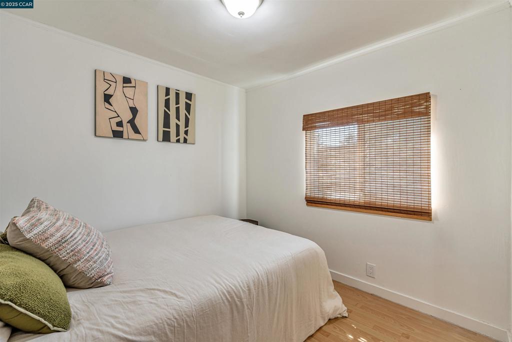 WEST OAKLAND - Residential