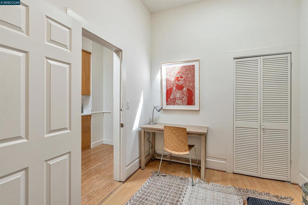 WEST OAKLAND - Residential