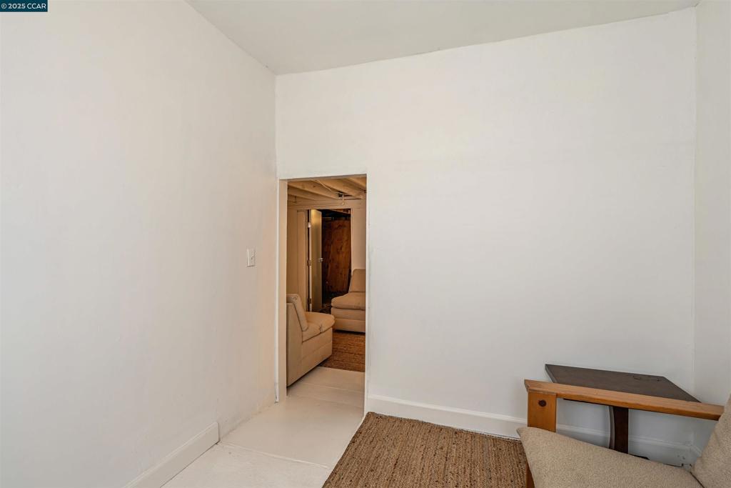 WEST OAKLAND - Residential