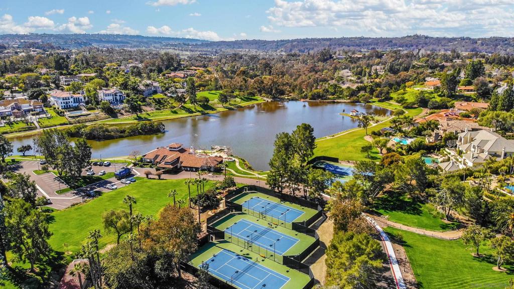 Rancho Santa Fe - Residential Lease