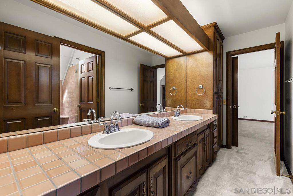 Rancho Santa Fe - Residential Lease