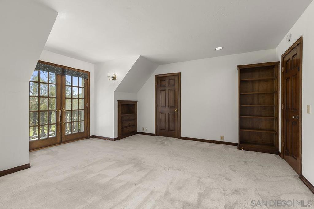 Rancho Santa Fe - Residential Lease