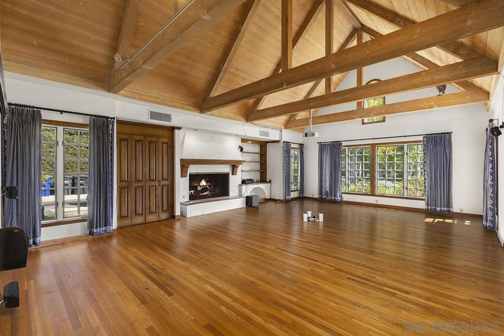 Rancho Santa Fe - Residential Lease