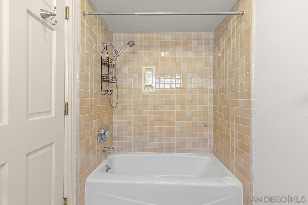Rancho Santa Fe - Residential Lease