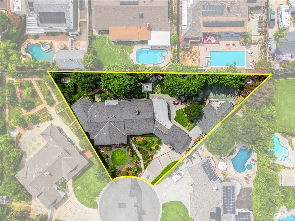 419 E Sunny Hills Road