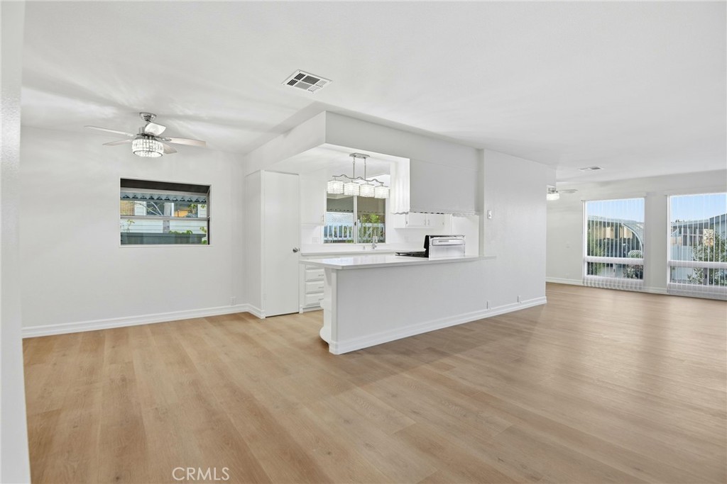 2550 Pacific Coast 258