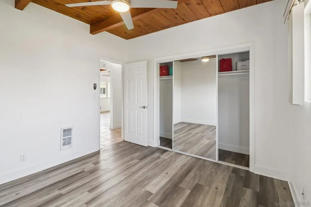 Del Mar, California 92014, United States, 2 Bedrooms Bedrooms, ,1 BathroomBathrooms,Residential,Active,188260