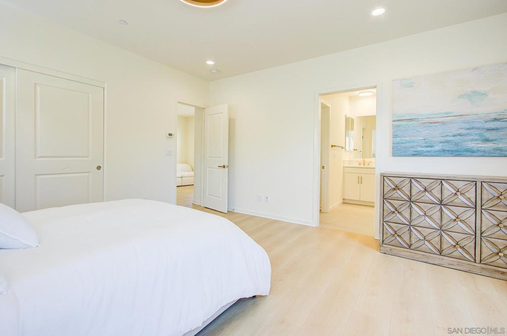 112 Excursion, Irvine CA 92618 - Photo 18