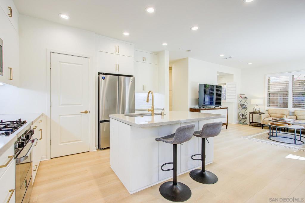112 Excursion, Irvine CA 92618 - Photo 8