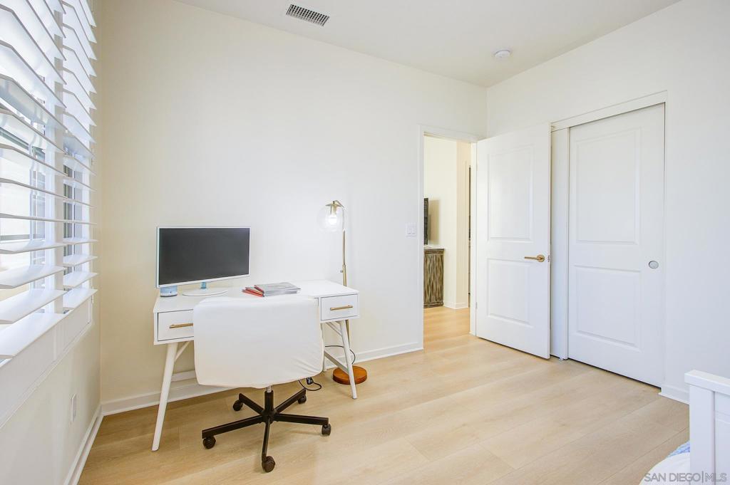 112 Excursion, Irvine CA 92618 - Photo 24