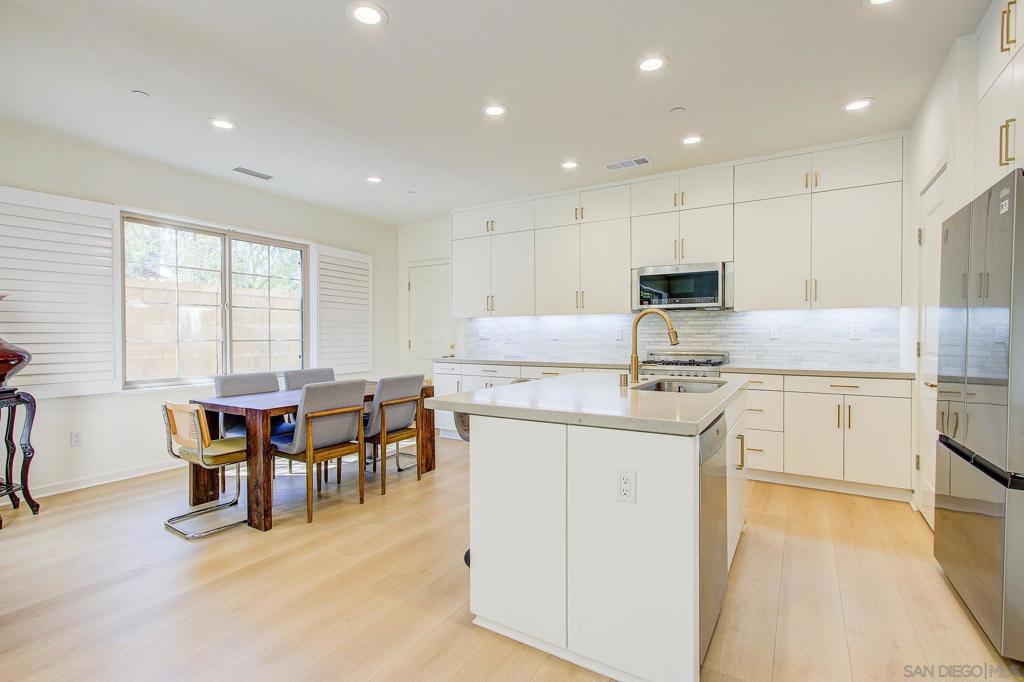 112 Excursion, Irvine CA 92618 - Photo 9