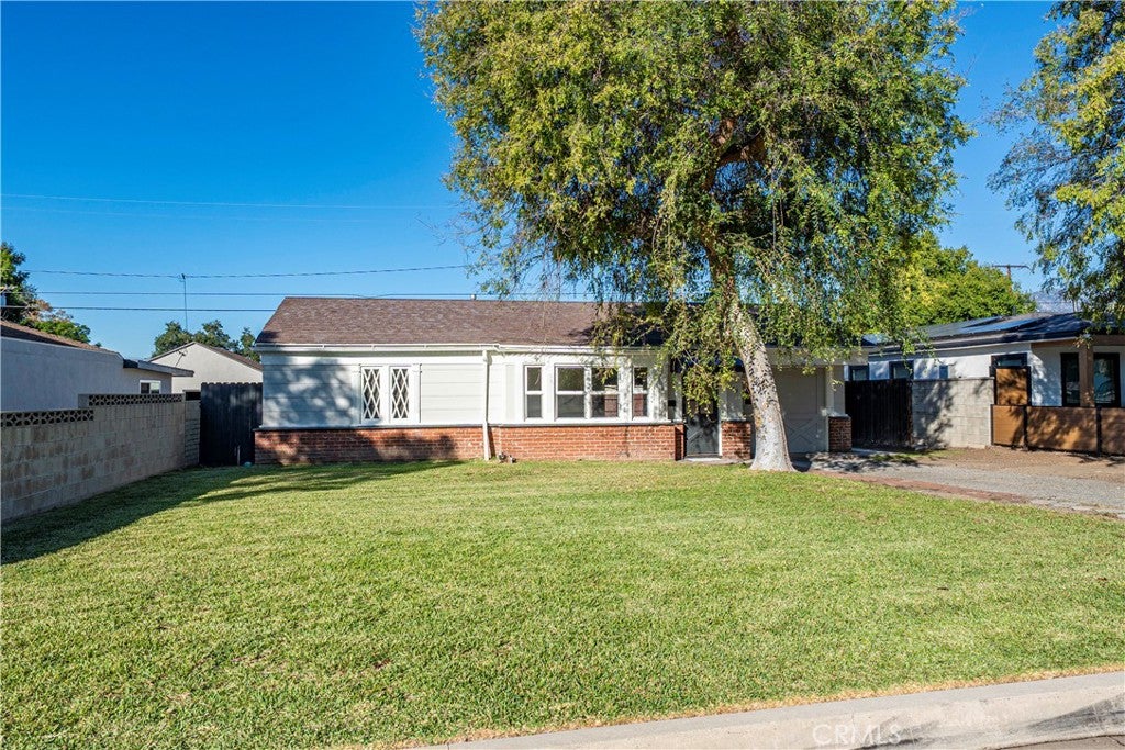 433 S Grand