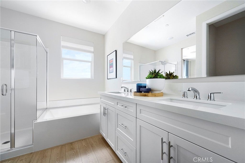 483 Treble, Irvine CA 92618 - Photo 8