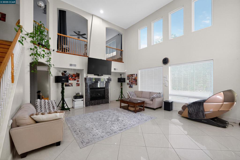 ANTIOCH - Residential