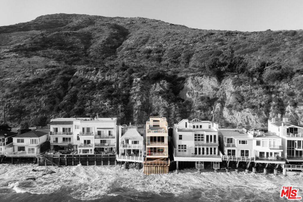 19124 Pacific Coast Highway