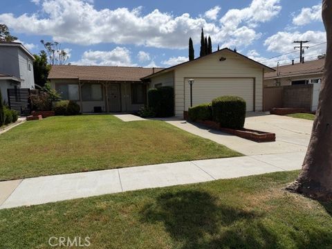 20626 Roseton Lakewood CA 90715