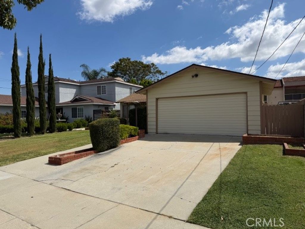 Photo of 20626 Roseton Ave, Lakewood, CA 90715 (MLS # PW26080582)