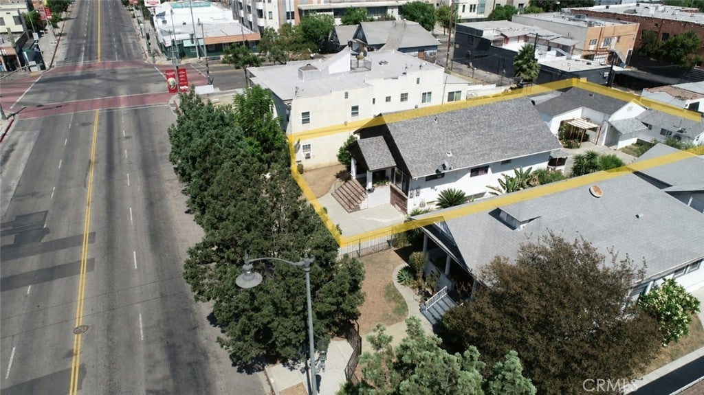 114 S Soto