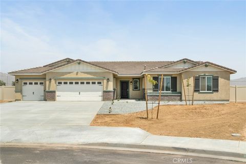 Photo of 14818 Desert Lily Court, Apple Valley, CA 92307 (MLS # SW25250651) Photo of 14818 Desert Lily Court, Apple Valley, CA 92307 (MLS # SW25250651)
