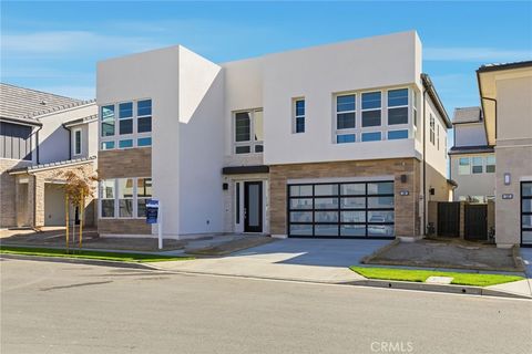 Photo of 130 Paddlewheel, Lake Forest, CA 92630 (MLS # OC26003159)