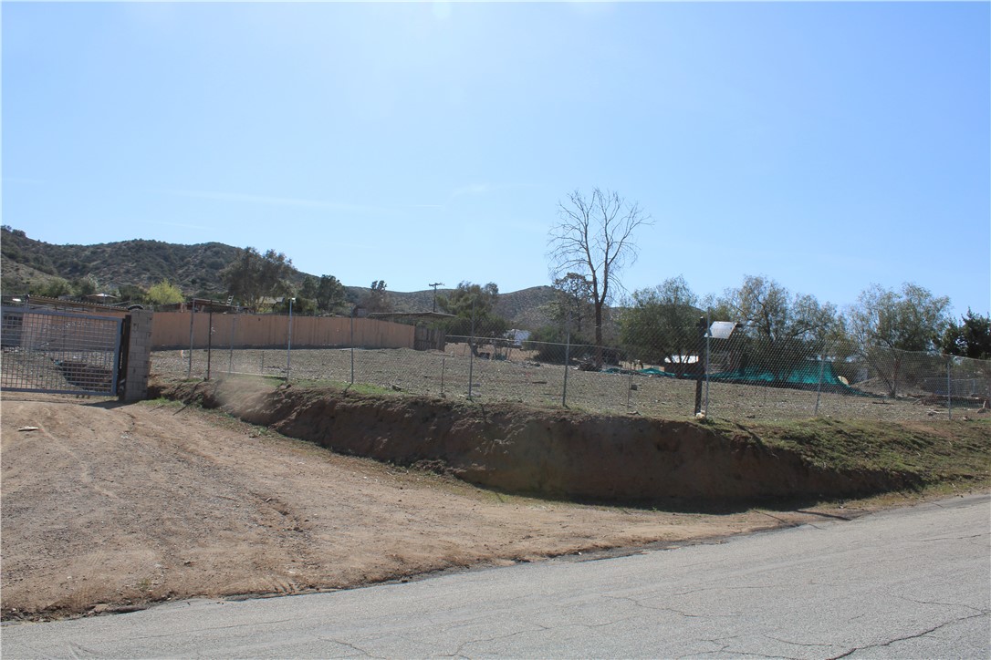 Custom Acton (CACTO) - Land