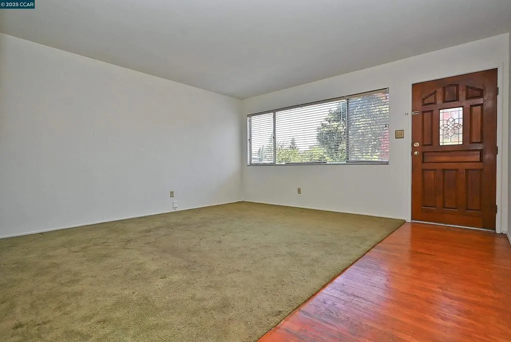 Martinez, California 94553, United States, 3 Bedrooms Bedrooms, ,2 BathroomsBathrooms,Residential,Active,189031