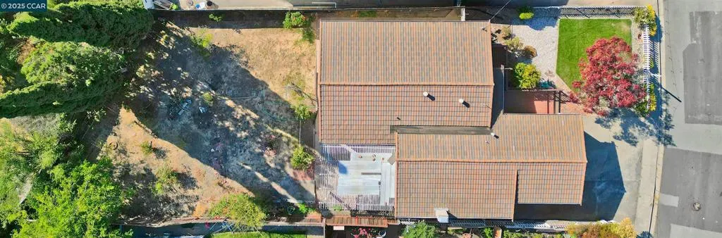 Martinez, California 94553, United States, 3 Bedrooms Bedrooms, ,2 BathroomsBathrooms,Residential,Active,189031