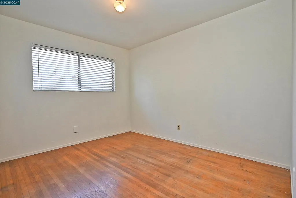 Martinez, California 94553, United States, 3 Bedrooms Bedrooms, ,2 BathroomsBathrooms,Residential,Active,189031