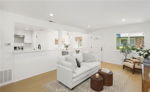 Photo of 16635 Viewpoint LN #11b, Huntington Beach, CA 92647 (MLS # OC26182781)