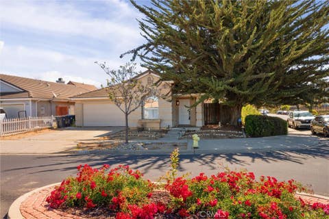 Photo of 2208 Pullman Avenue, Santa Maria, CA 93458 (MLS # PI26162828)