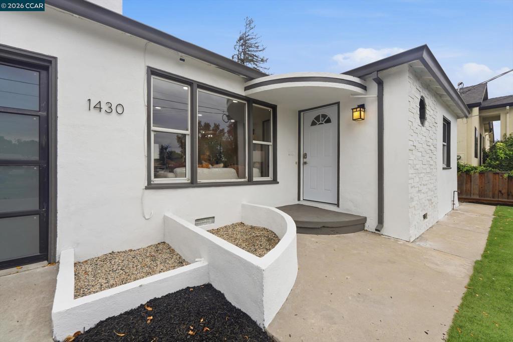 1430 Bird Ave