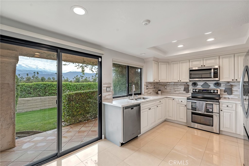 103 Camino Arroyo S