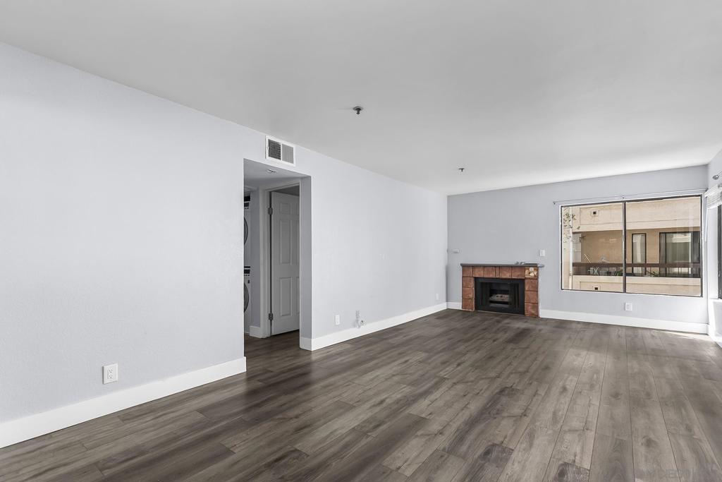 5705 Friars Rd 33