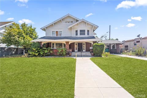 Photo of 2320 W 25th ST, Los Angeles, CA 90018 (MLS # OC26185372)