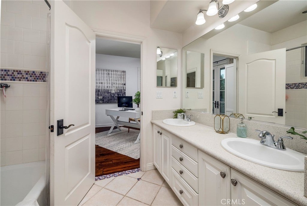46 Woods Trail, Irvine CA 92603 - Photo 41
