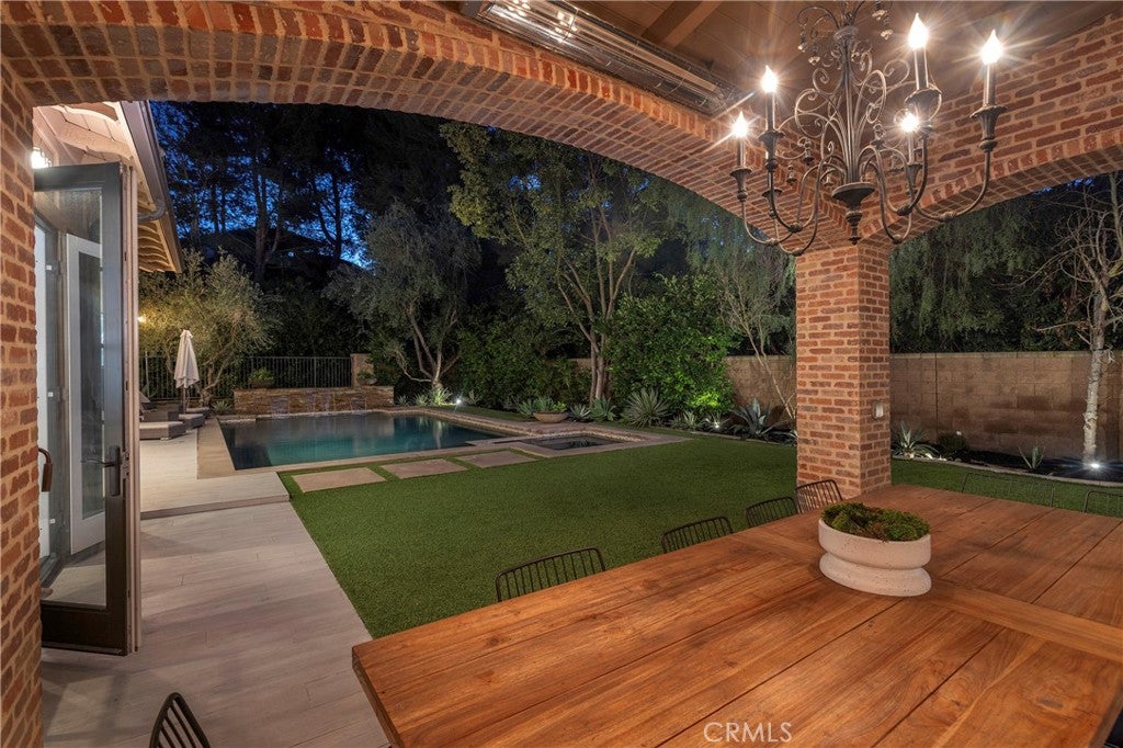 46 Woods Trail, Irvine CA 92603 - Photo 9