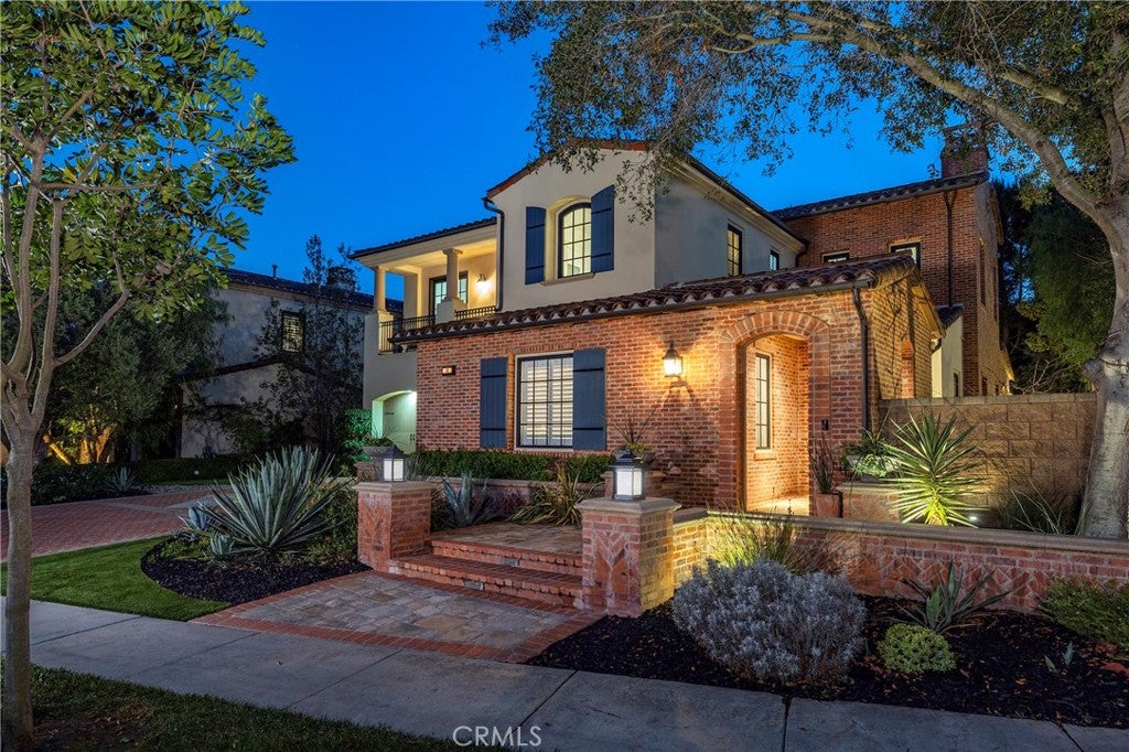 46 Woods Trail, Irvine CA 92603 - Photo 43