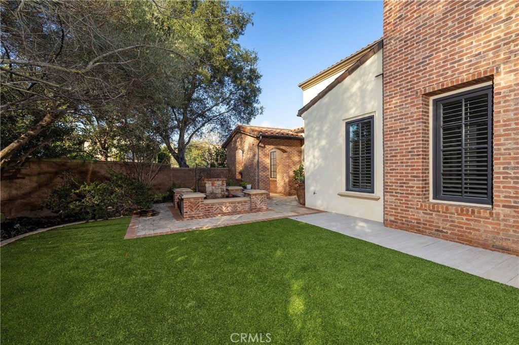 46 Woods Trail, Irvine CA 92603 - Photo 8